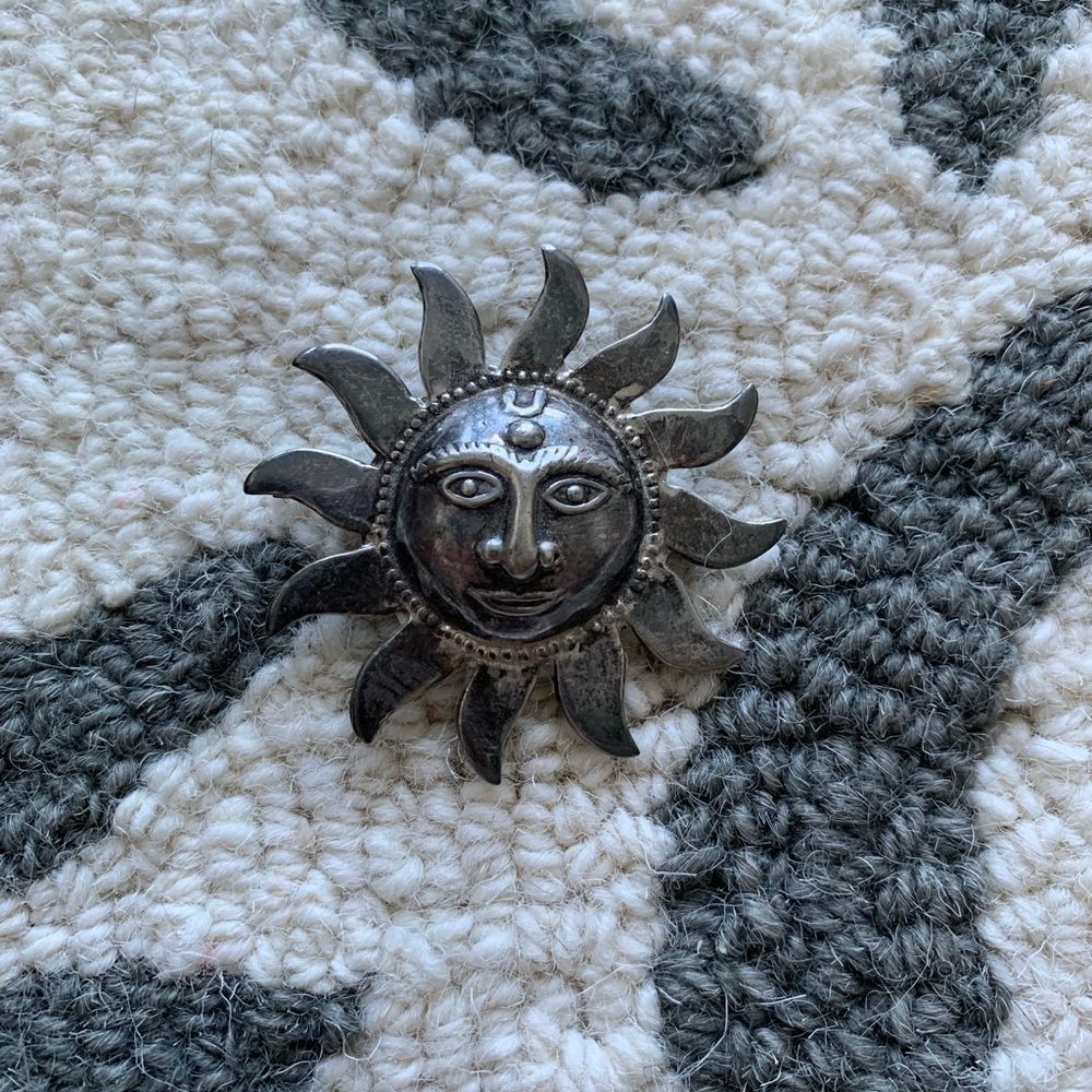 Unique Sterling Silver Brooch 🌞